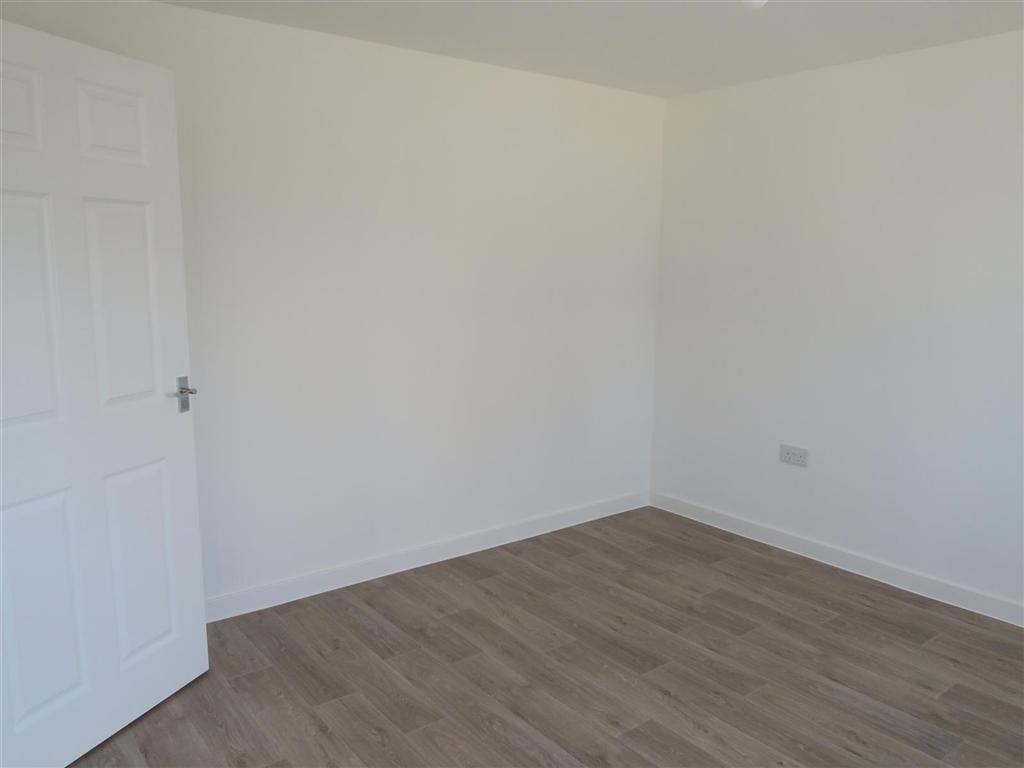 P003731 Lounge v2.JPG