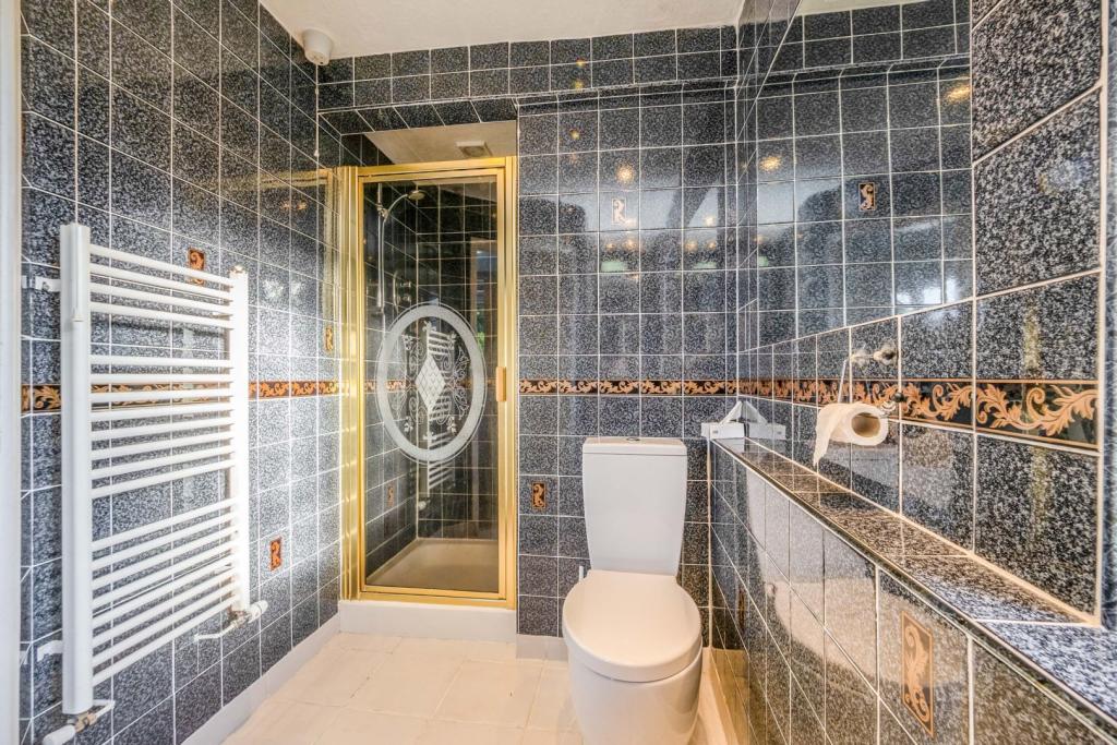 Master En-suite