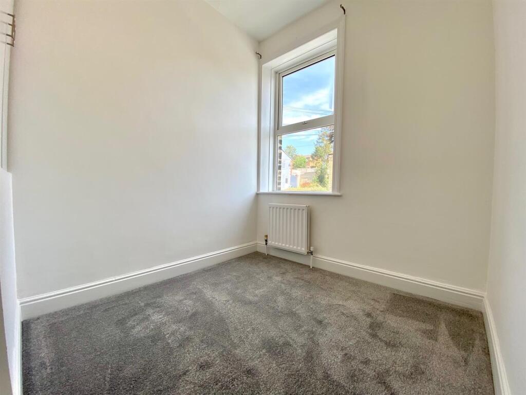 Bramleys Estate Agents - Cowcliffe Hill Road - Hud