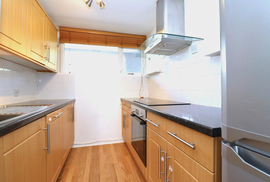 IMG_388266_34_ori...