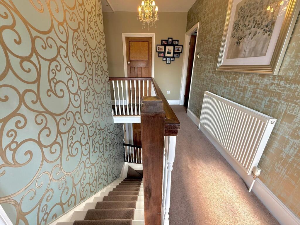 29e5e2b323a46224eadafbd834da27bed54f1085685156714bac5