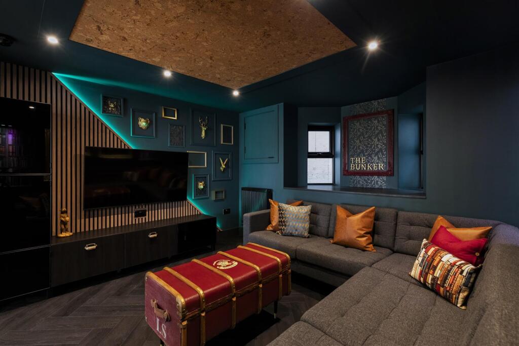 36 Yarborough Lounge 2.jpg