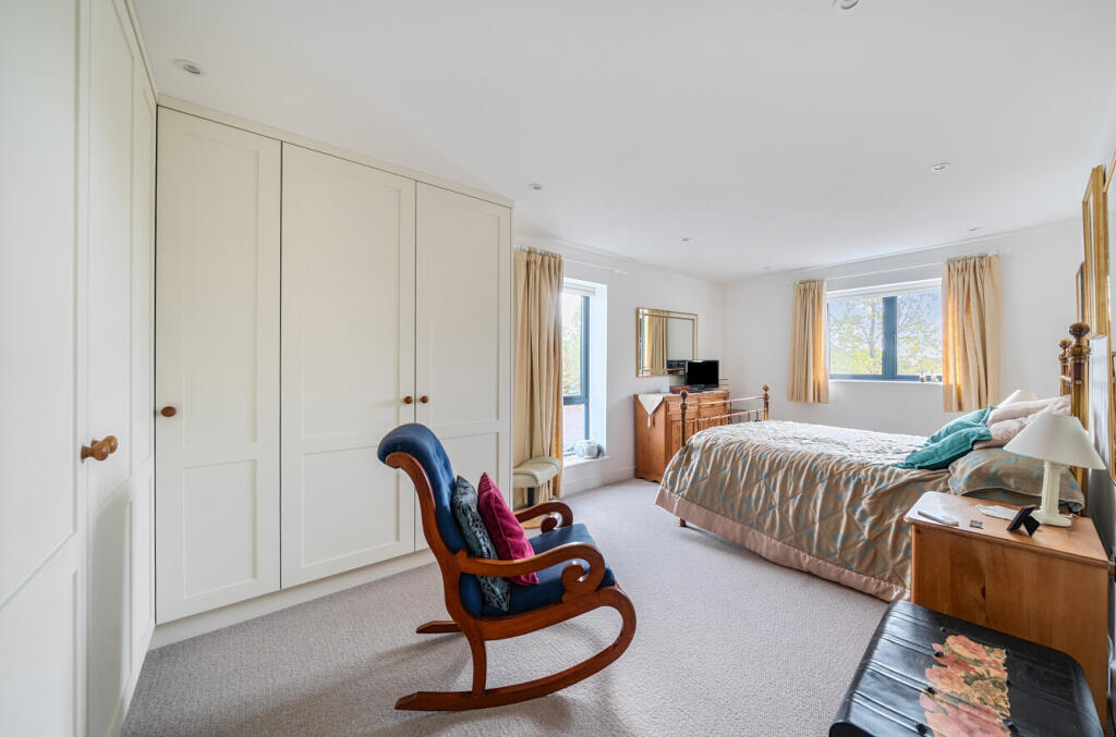 1349240-20-68b808...