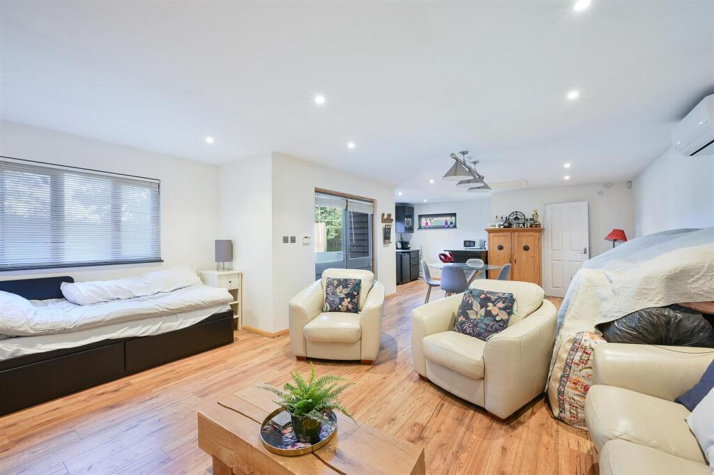 HILL HOUSE- (24).jpg