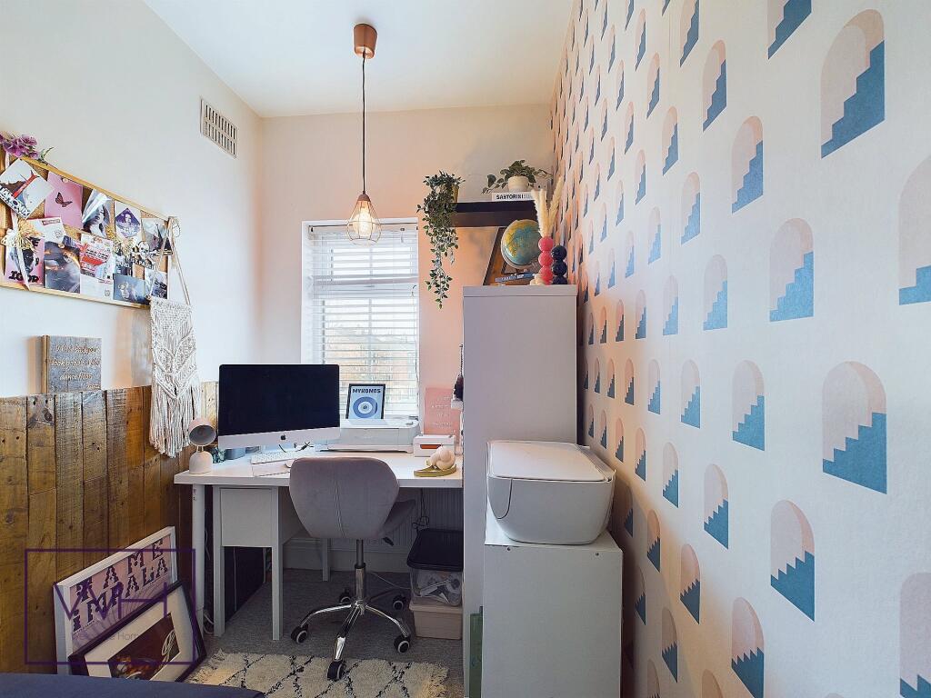 CAM03785G0-PR0186-ST