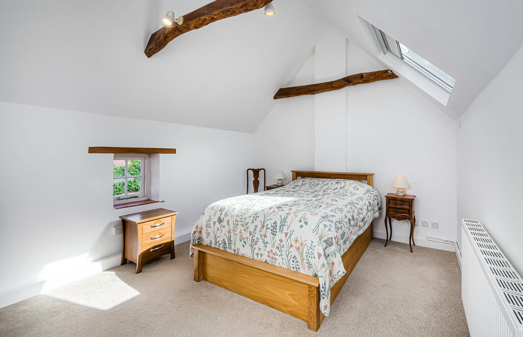 Annexe bedroom/be...