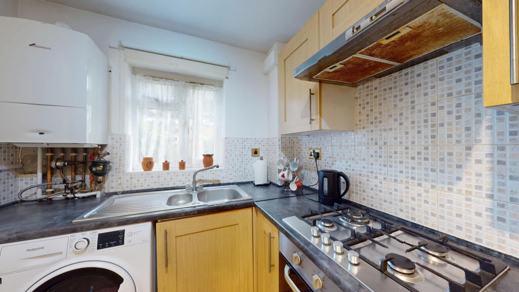 Flat-1-Lime-Tree-Court-05192025_125631