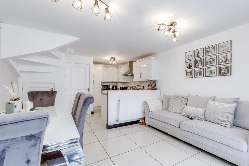 Kitchen diner / family room