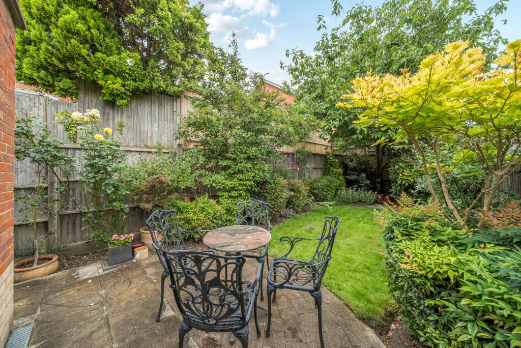 1332748-18-688888...