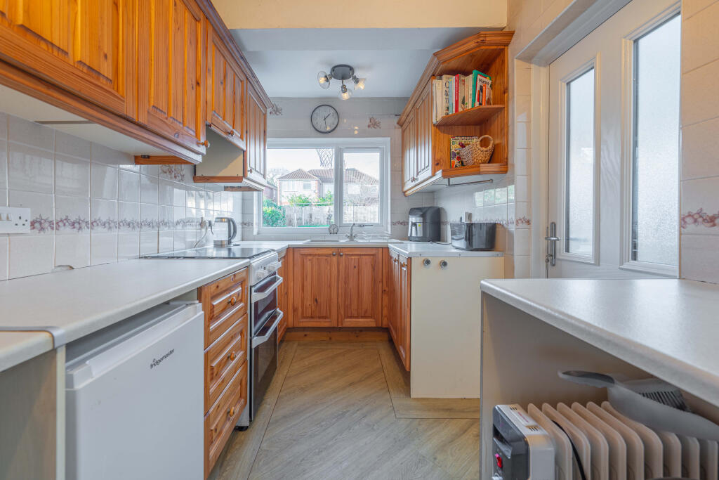 Wainbody Ave South 06442 