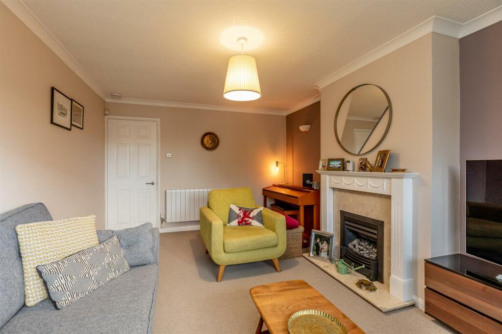 Sates Way, Henleaze Living Room 2.jpg