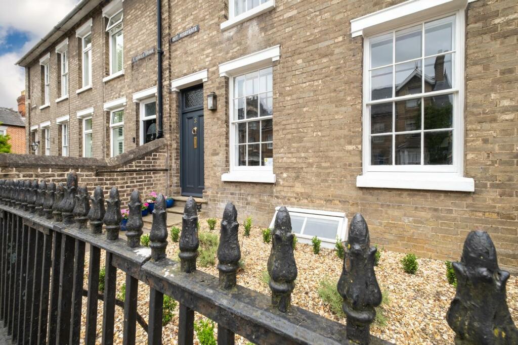 3 Out Risbygate-3.JPG