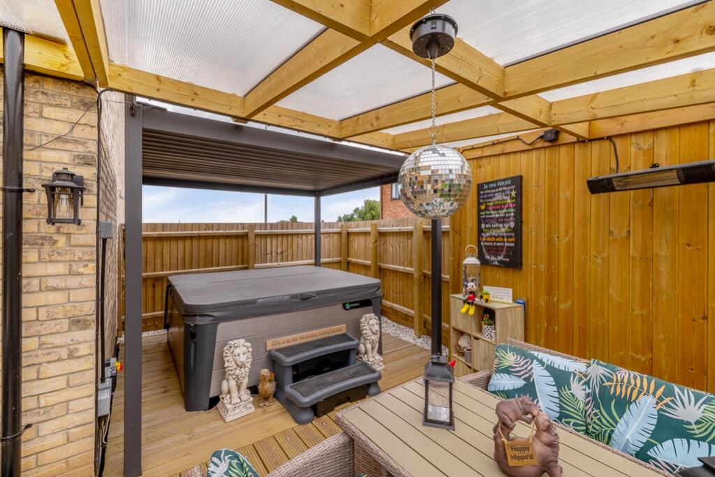 6 Balderson Court (Weston)-13