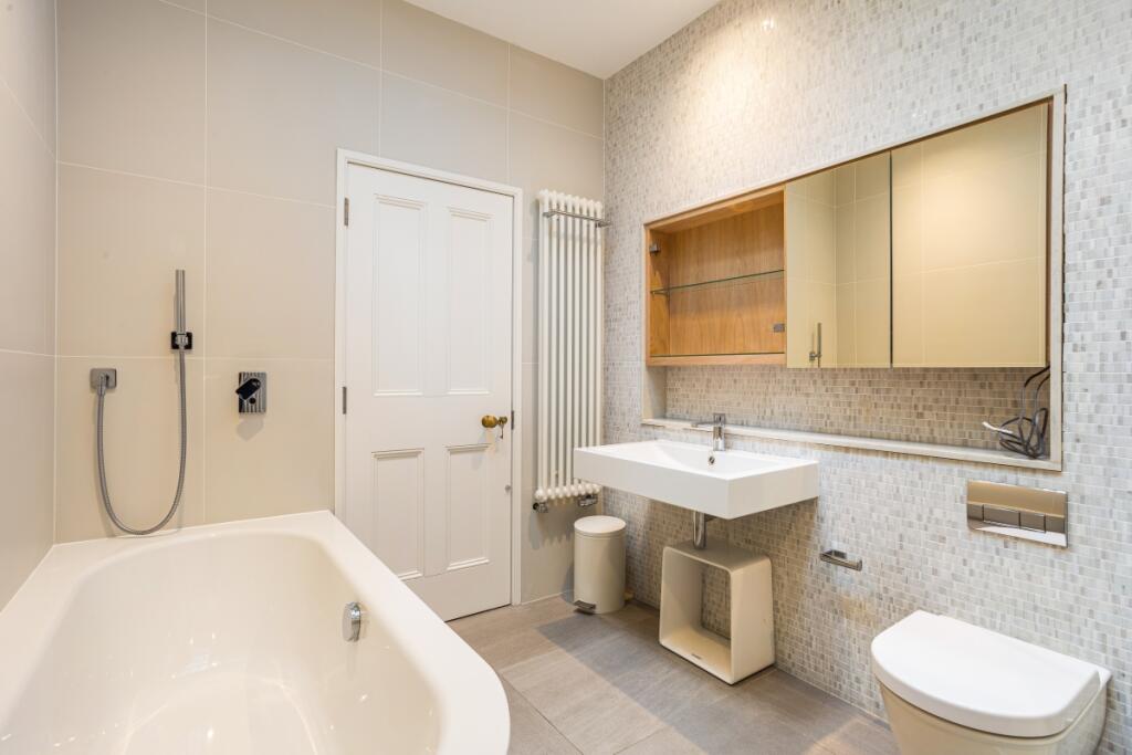 Glebe House 30178...