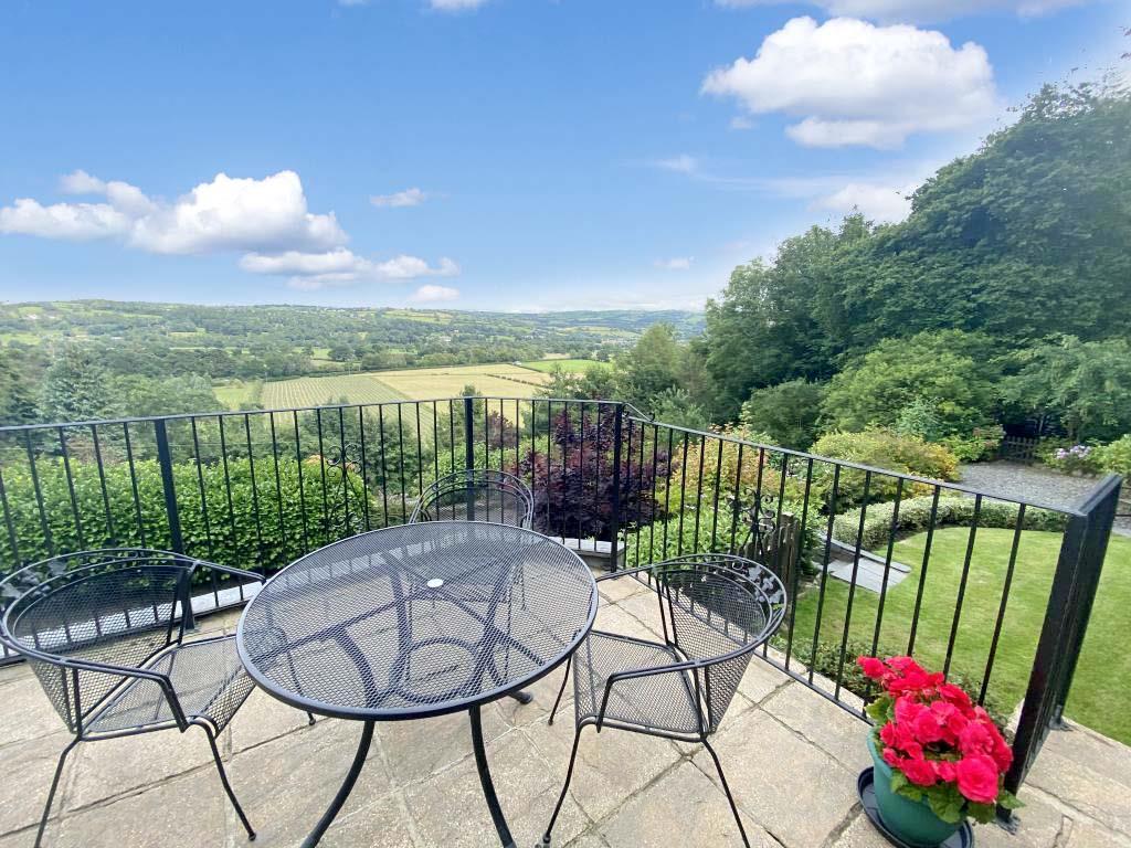 1003944-21360-132411938178291706-bdf4567d-bc1f-756