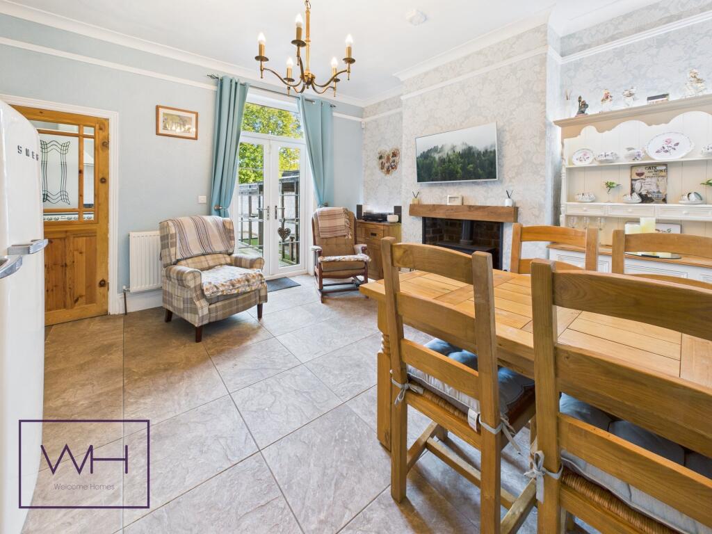 CAM03785G0-PR0306-ST