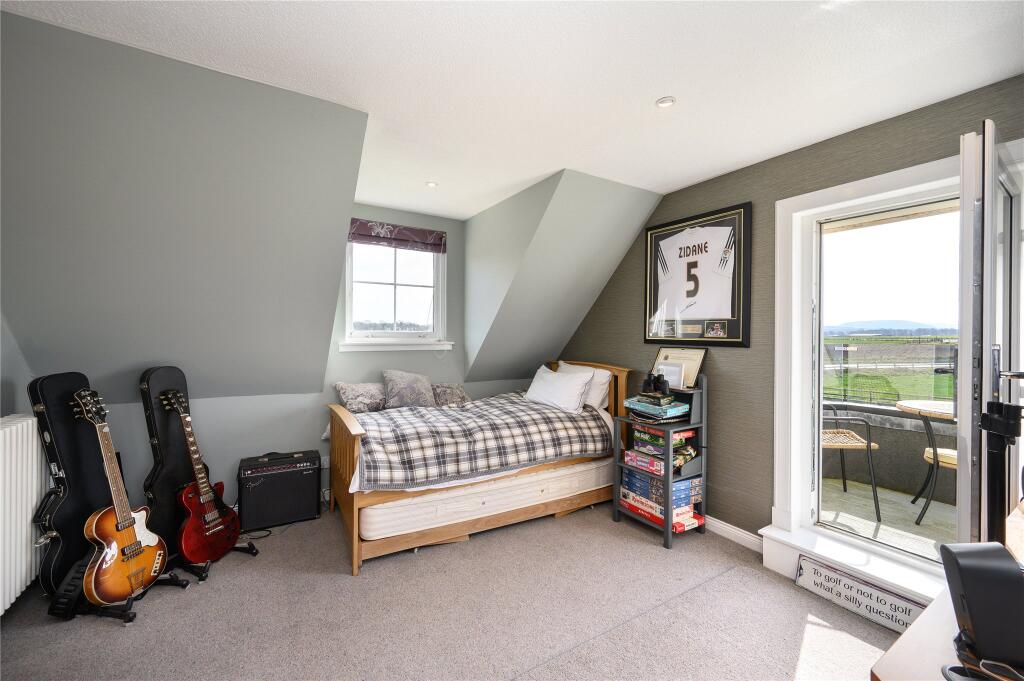 Double Bedroom 4
