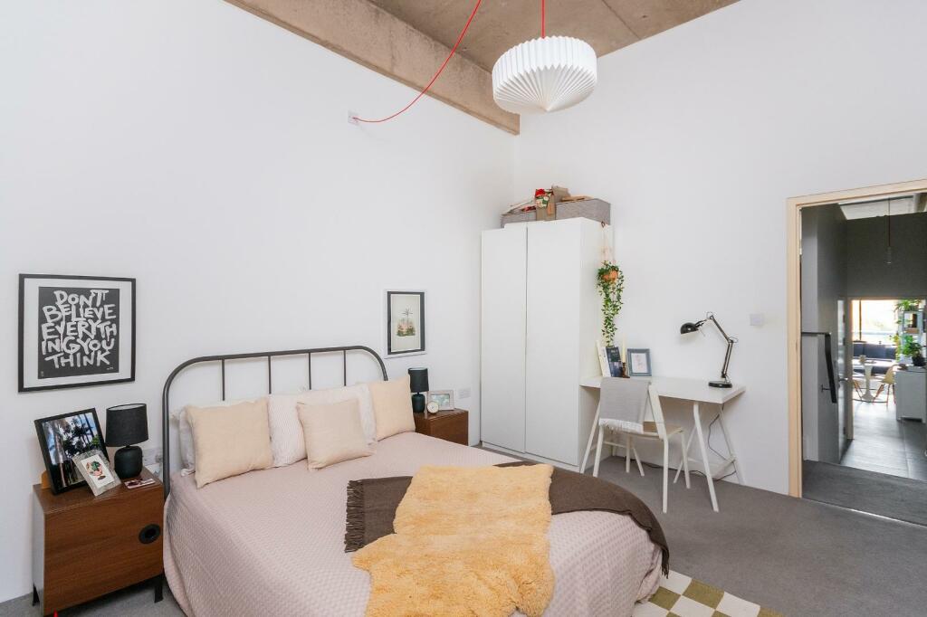 2L1S0BH - Bedroom F.jpg