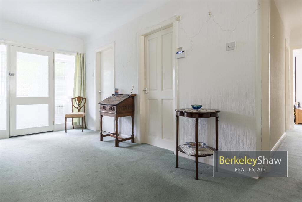 64 Merrilocks Road Blundellsands L236UW 014.jpg