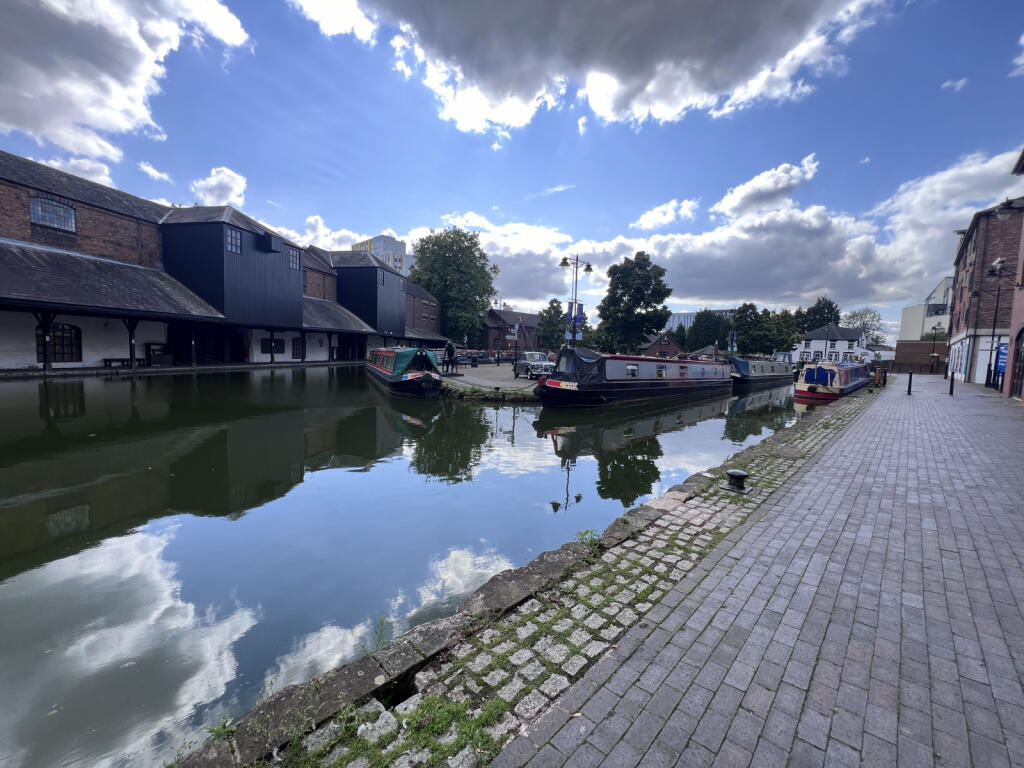 Canal Basin close by