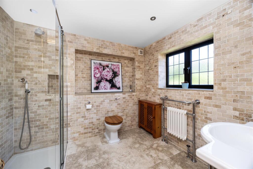Roedean Crescent, 4-027.jpg