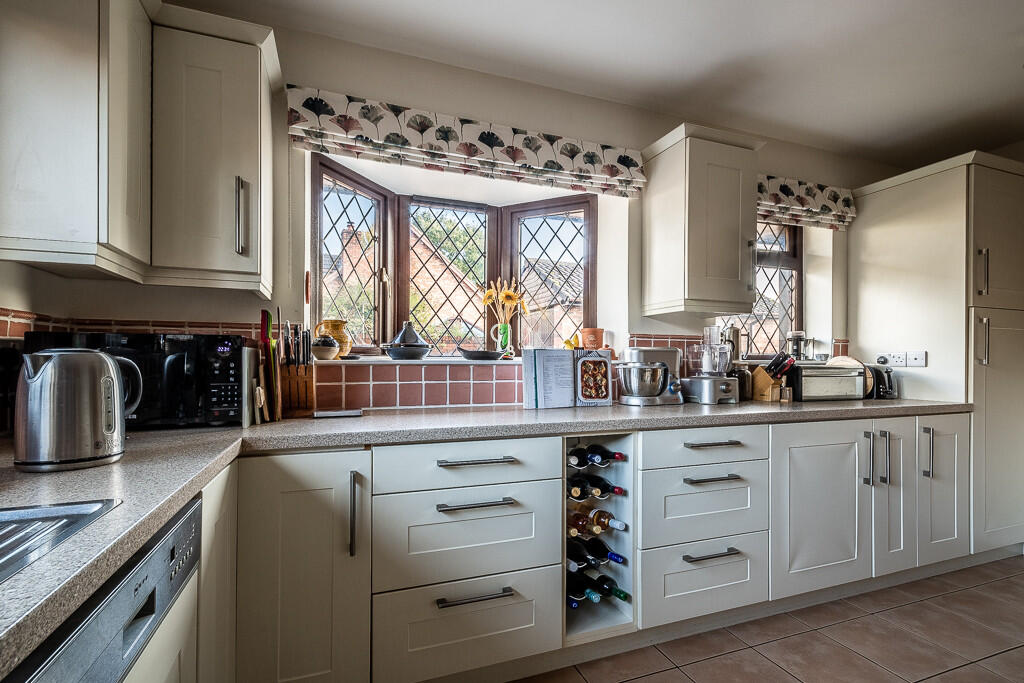 Coombe Cottage - ...