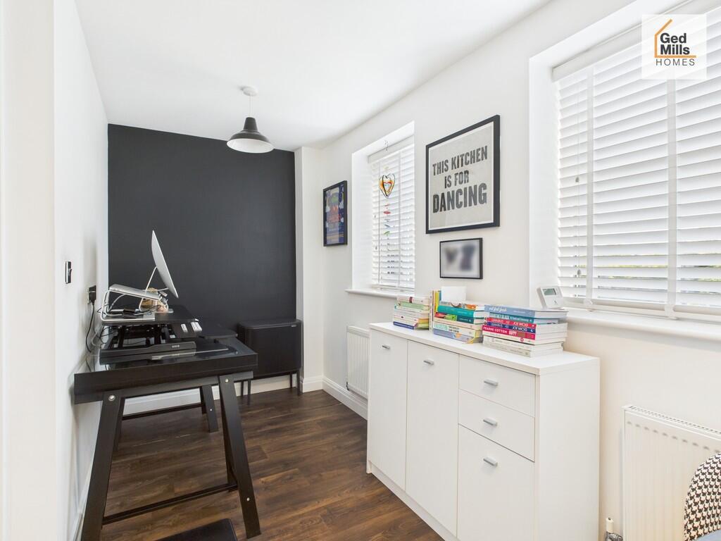 CAM04261G0-PR0038...