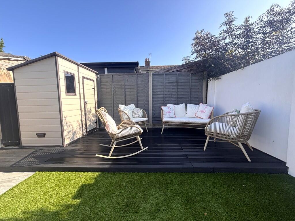 GARDEN 