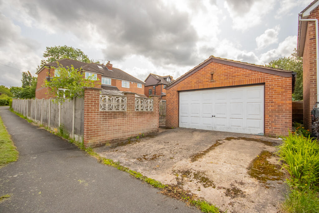 Garage &amp; Driveway