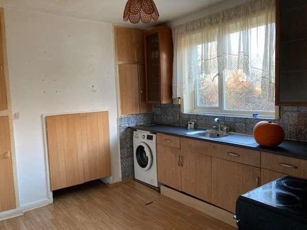 Kitchen (1).jpg