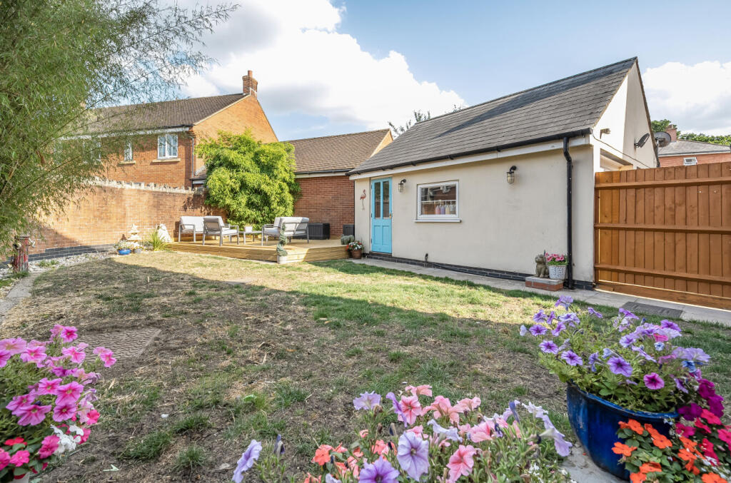 1342209-3-689f62c...