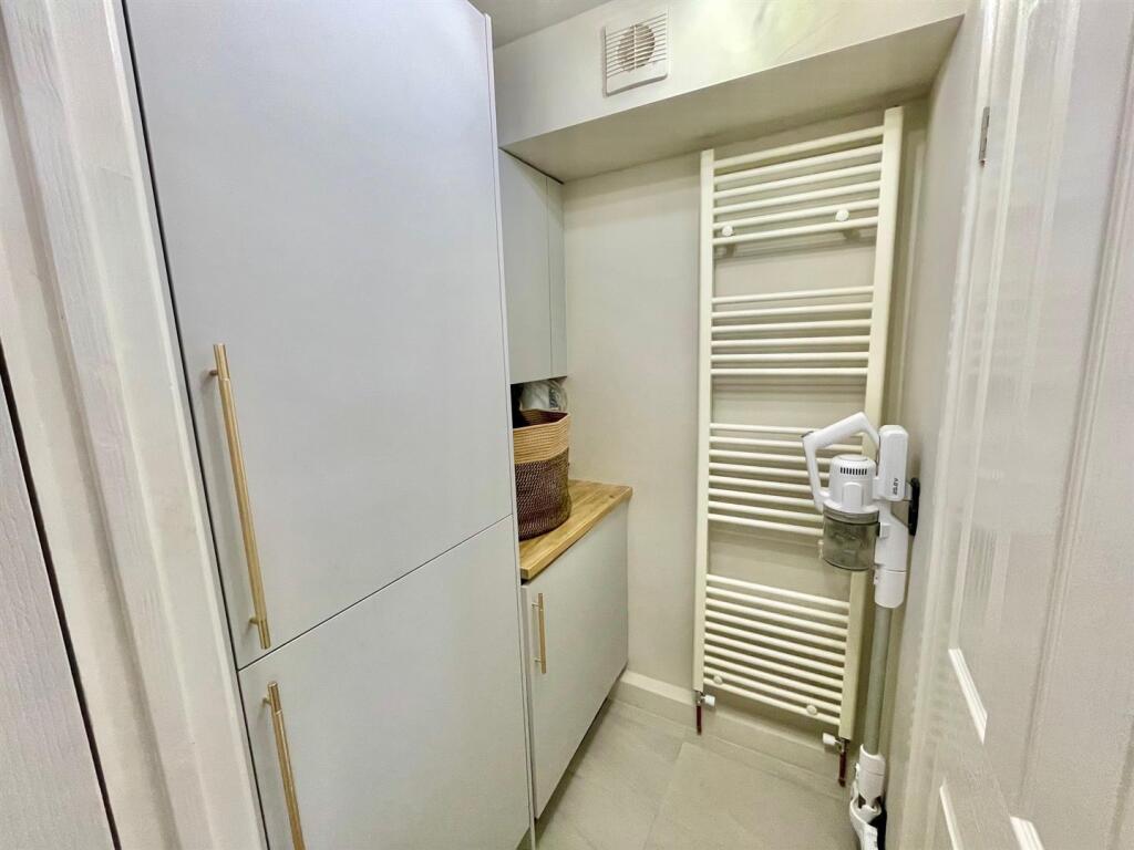 100 Dellsome Utility.jpg