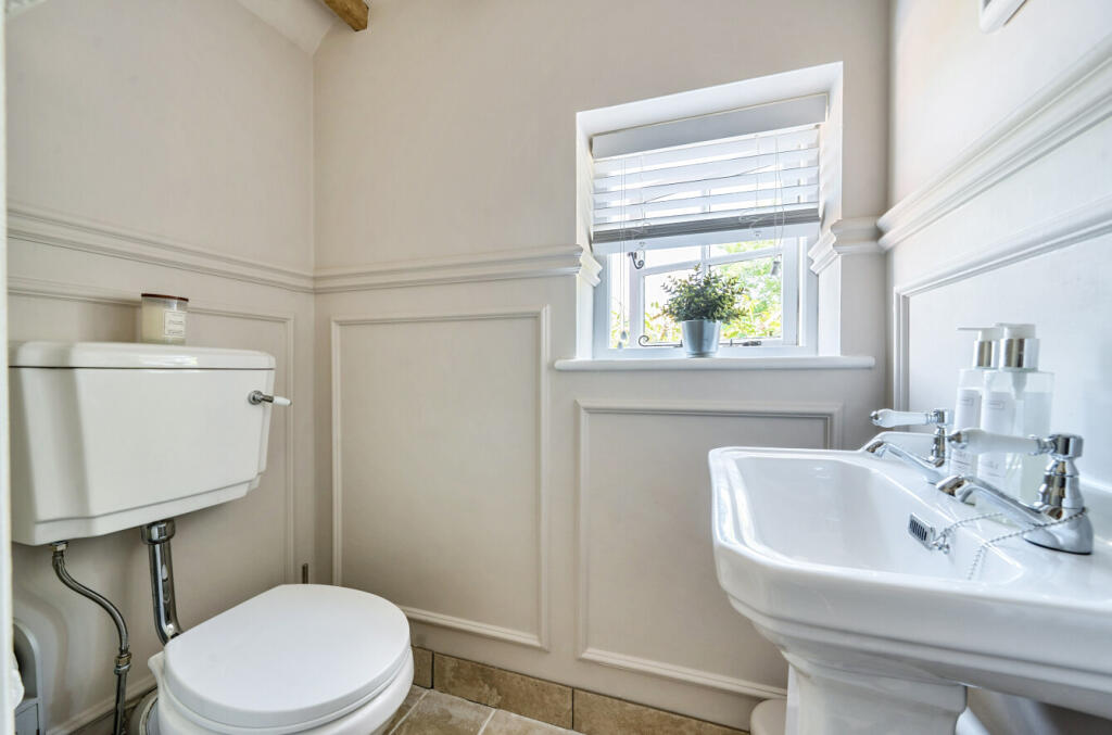 1310659-29-686279...