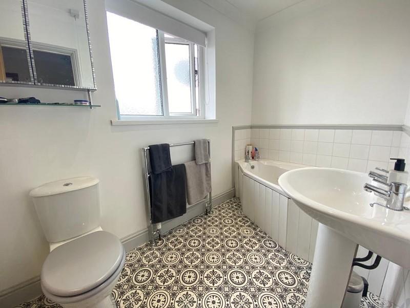 Jacuzzi Family Bathroom
