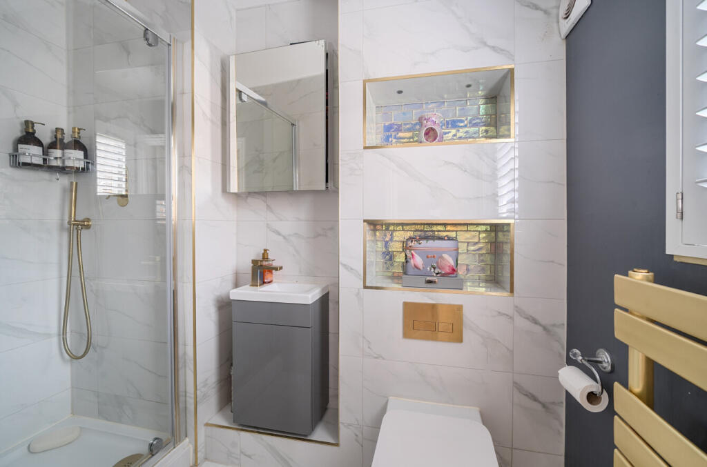 1380880-9-6917307...