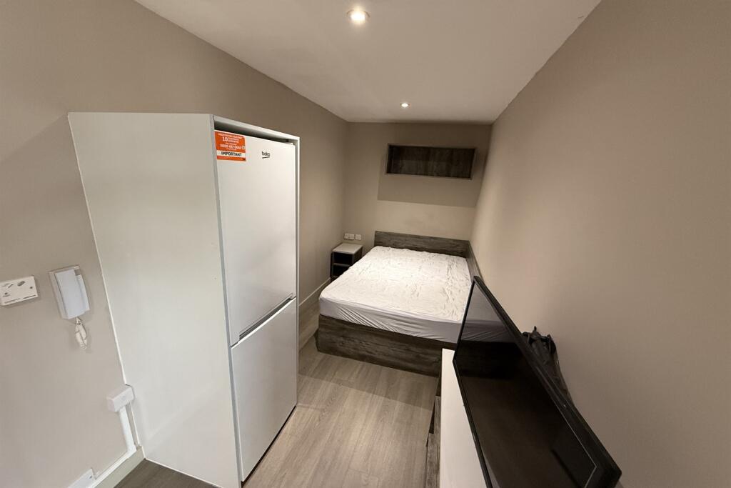 Saxon Court, Church Street, RG1