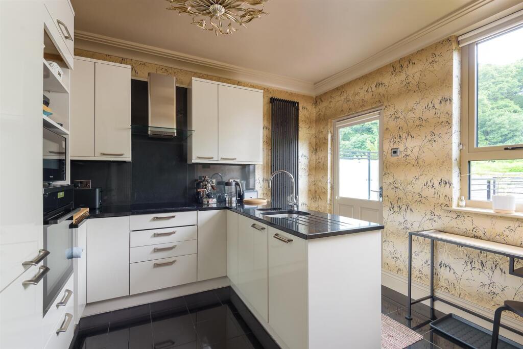 untitled (4 of 12).jpg