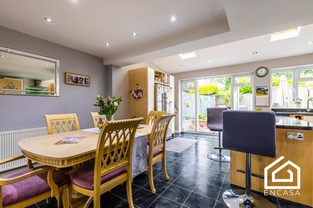 Summerfield Road-...