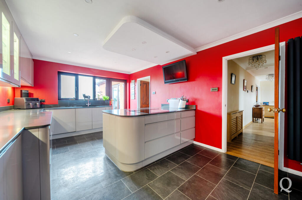 70b49b52-92aa-4f0...