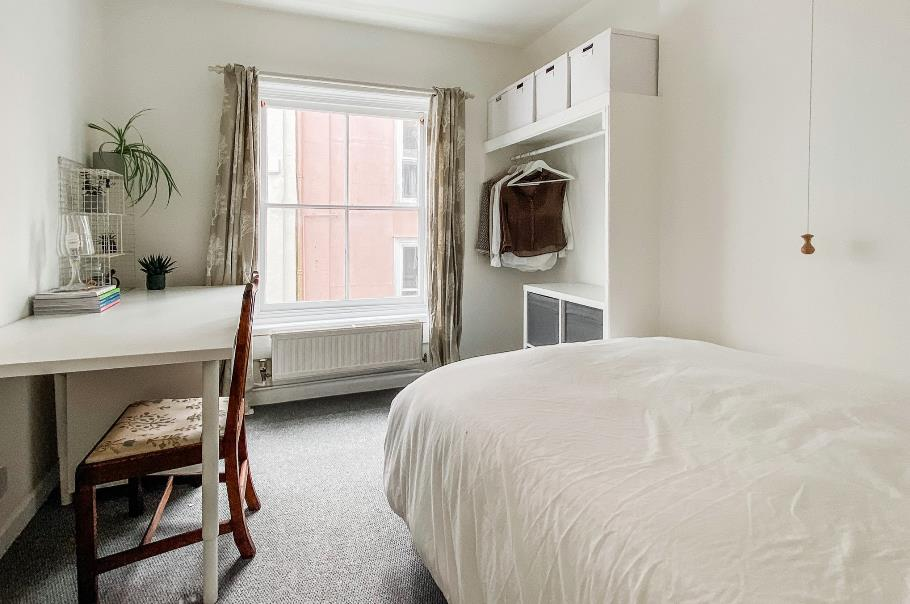 Bedroom 5.png