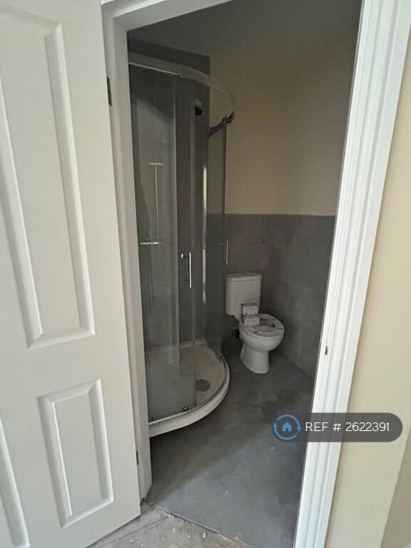 Bedroom 1 Ensuite