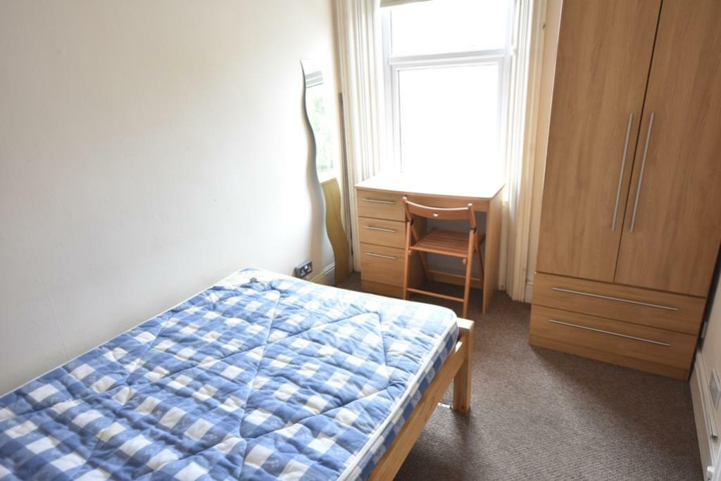 22 Lyndhurst Avenue photos12