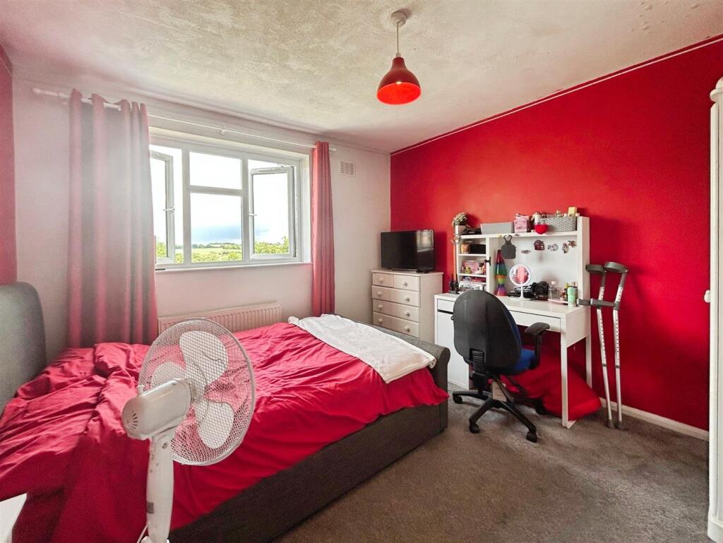 e6563bb8-6-48E4-90F0-F4EC895BECEF-2048-0000014DD66