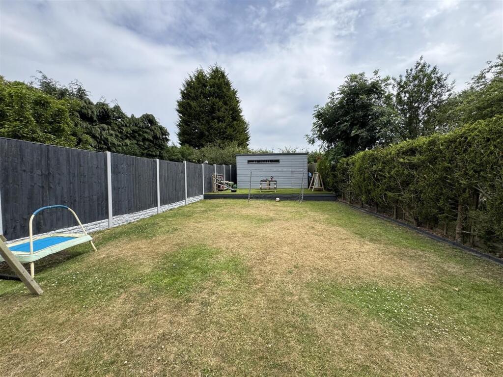 IMG_5068 (Large).JPG