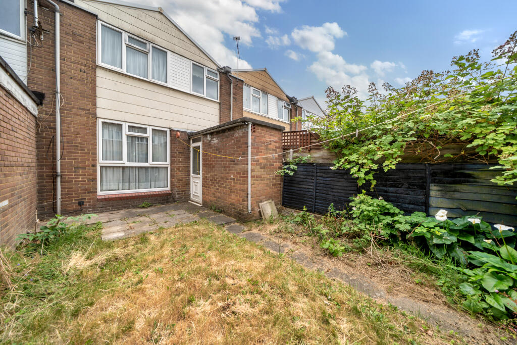43 Clayponds Lane, Brentford, TW8 0BN