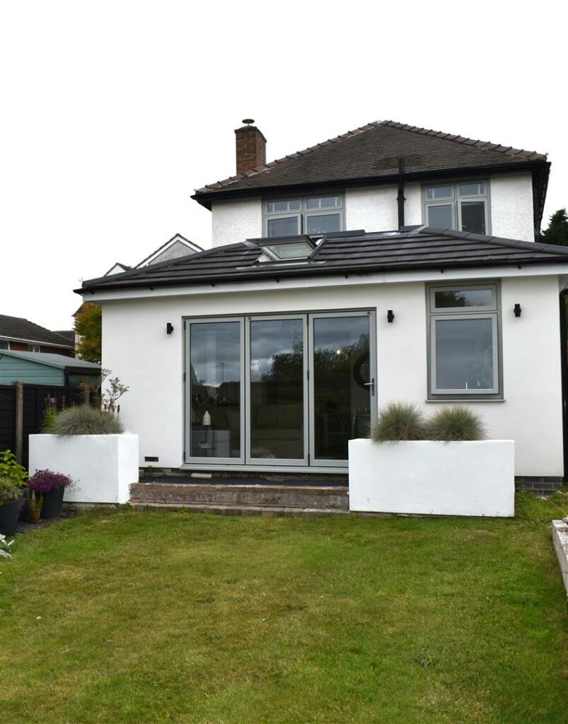rear v .JPG