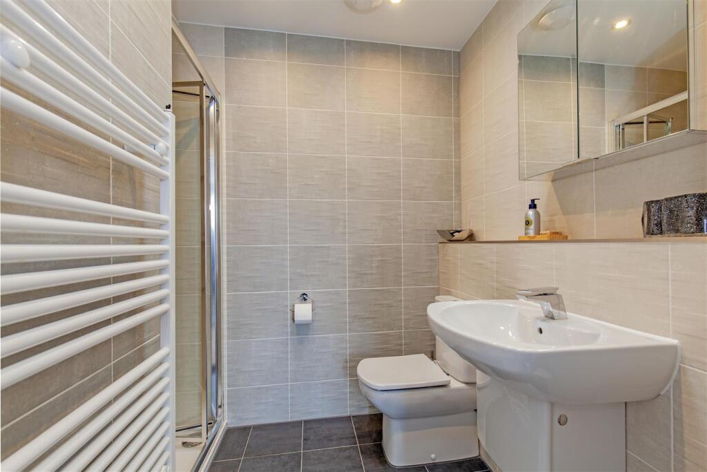 En Suite-1.jpg