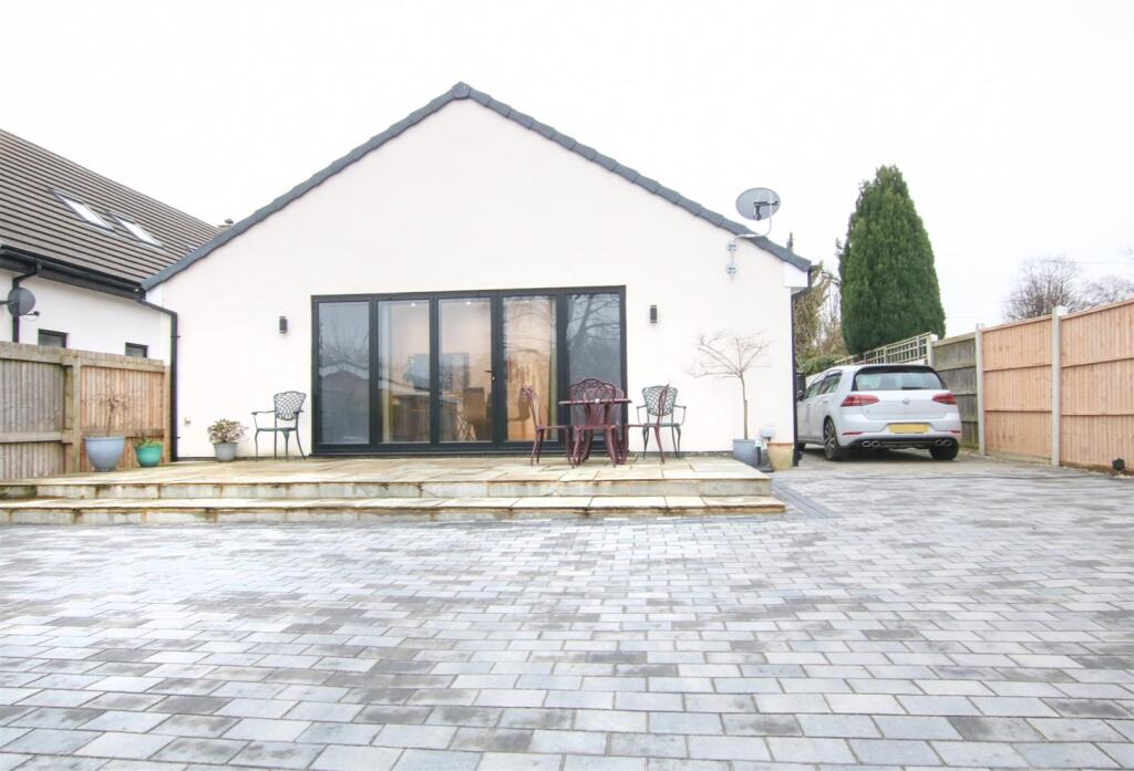 REAR ELEVATION