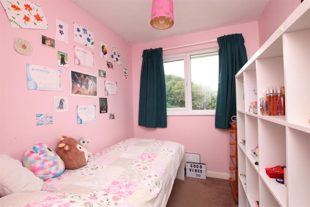 Bedroom 3.JPG