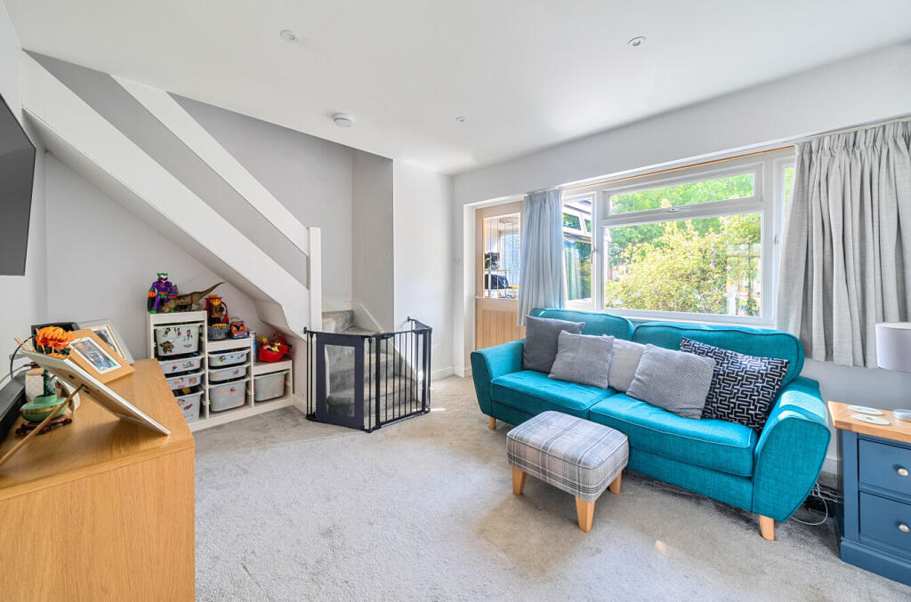 24-681a373cab057-...